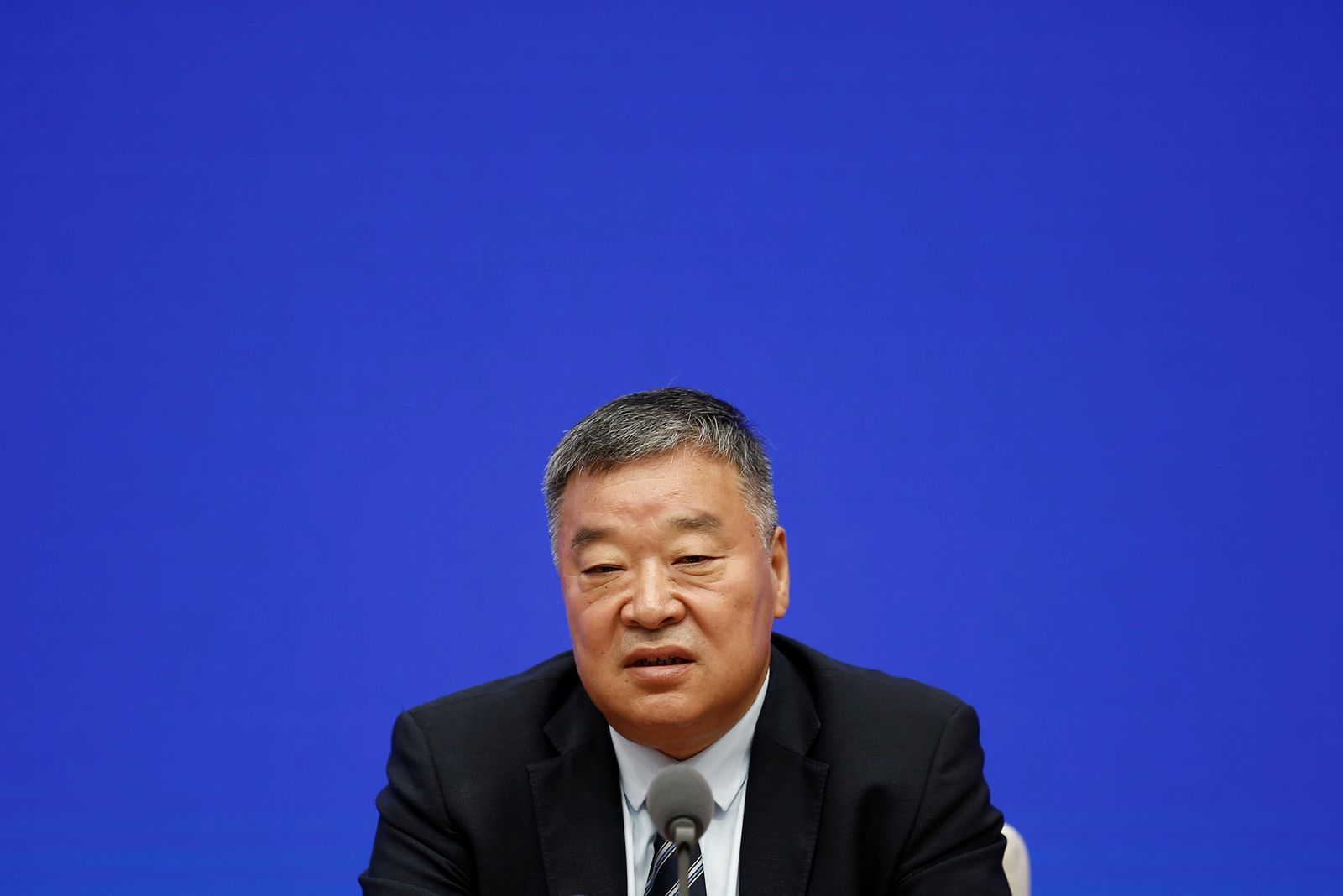 عالم الأوبئة الصيني ليانغ وانيان خلال مؤتمر صحافي في بكين - 22 يوليو 2021 - REUTERS