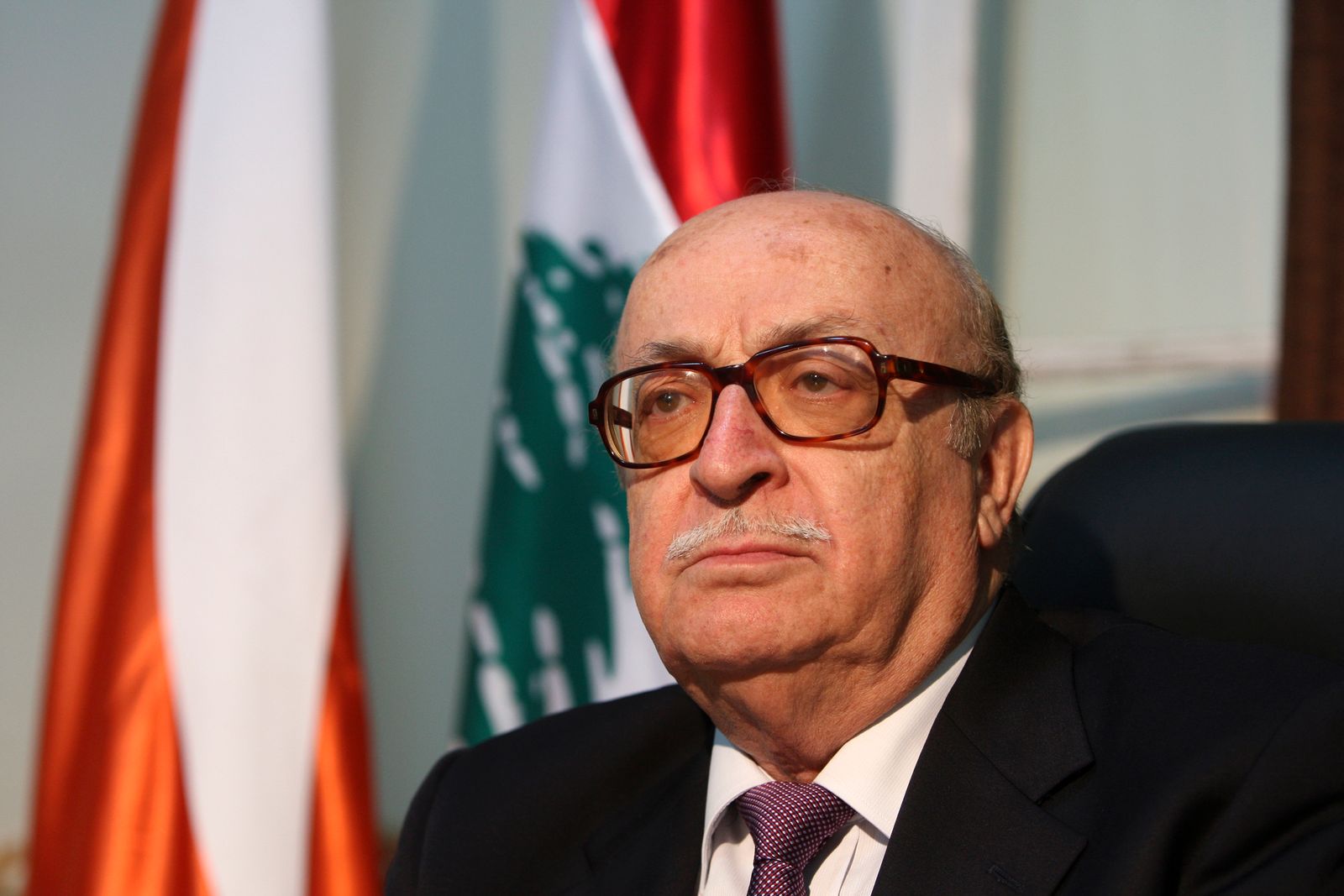 نائب رئيس مجلس الوزراء الأسبق اللواء عصام أبو جمرا - REUTERS