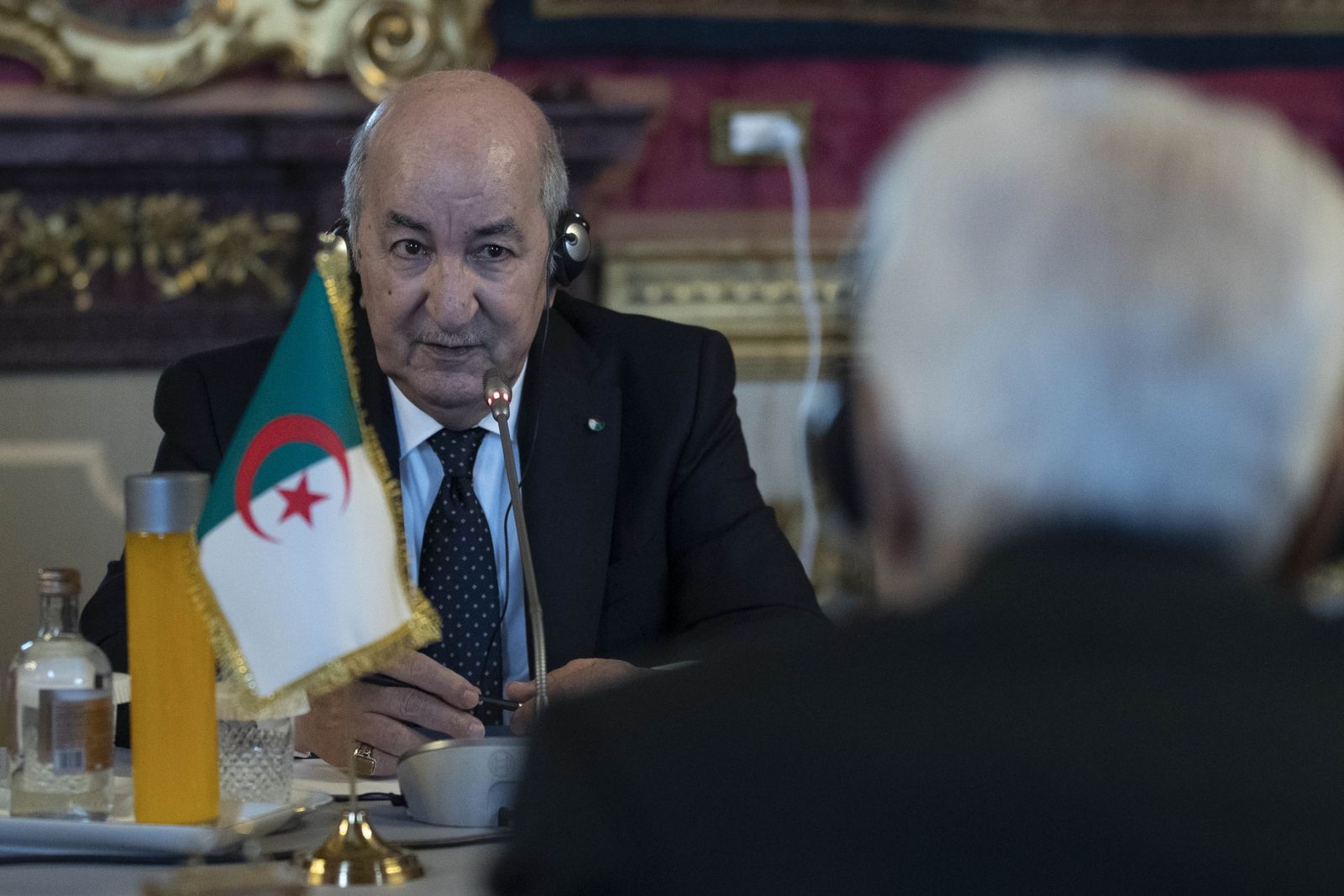 الرئيس الجزائري عبد المجيد تبون خلال محادثاته مع نظيره الإيطالي سارجيو ماتاريلا - 26 مايو 2022 - quirinale.it