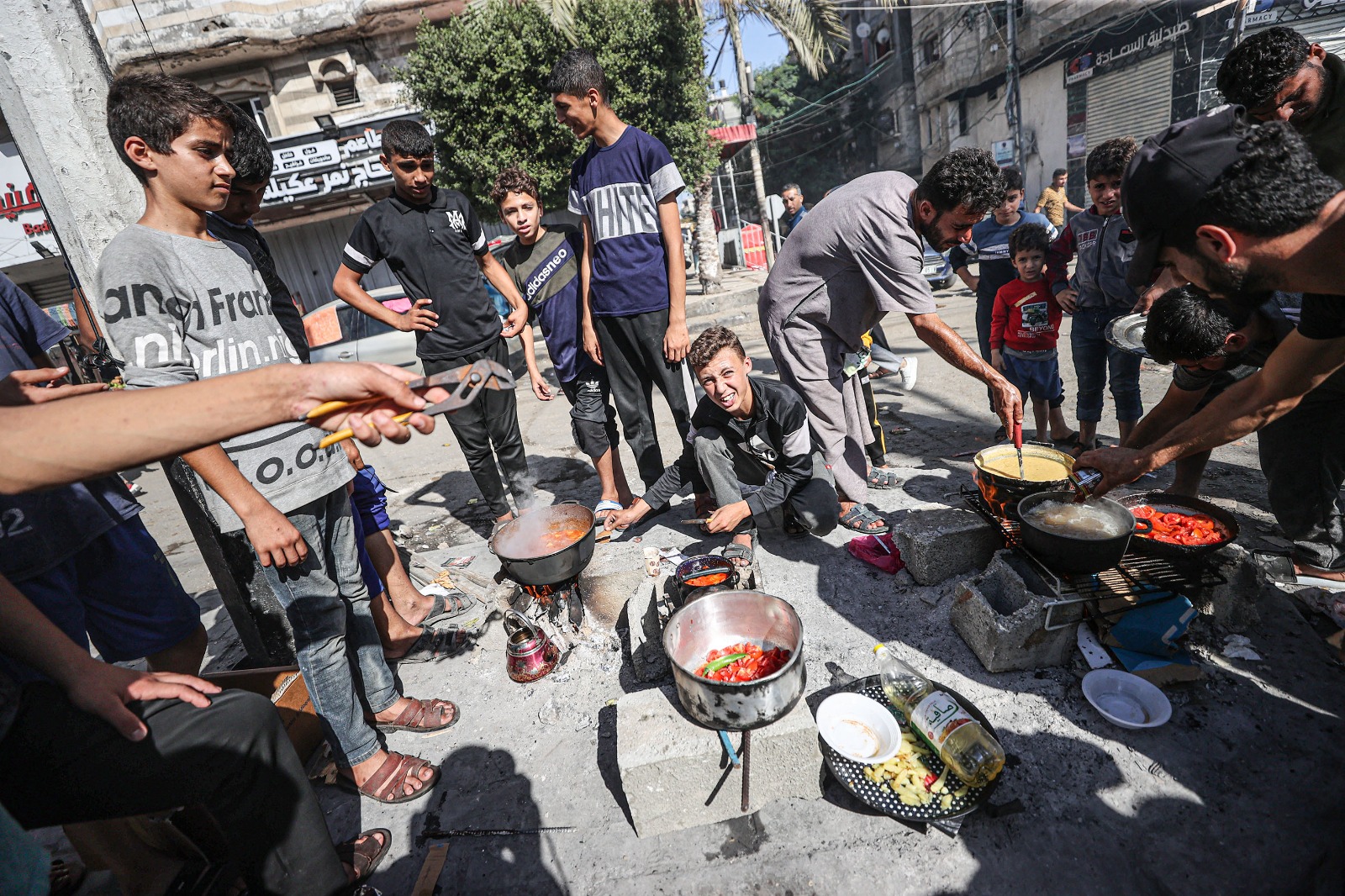 الحياة اليومية للفلسطينيين في ظل الظروف المعيشية الصعبة في قطاع غزة، 7 نوفمبر 2023