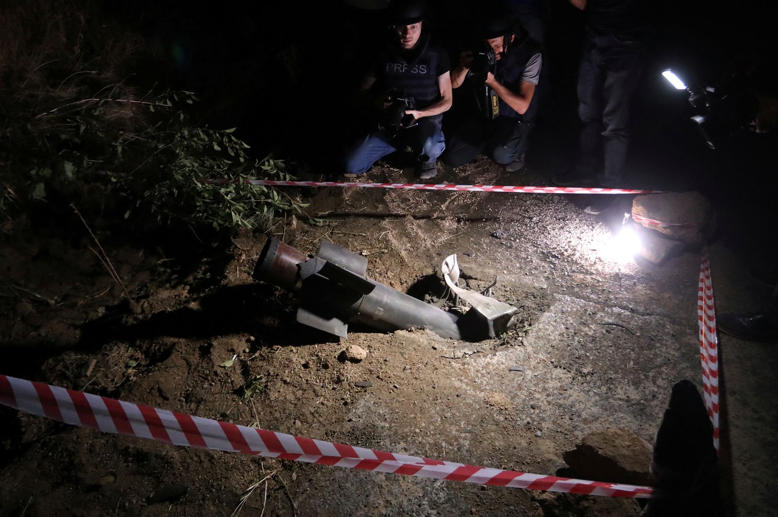 سقوط صاروخ في بلدة جيرموك بأرمينيا. 15 سبتمبر 2022 - REUTERS