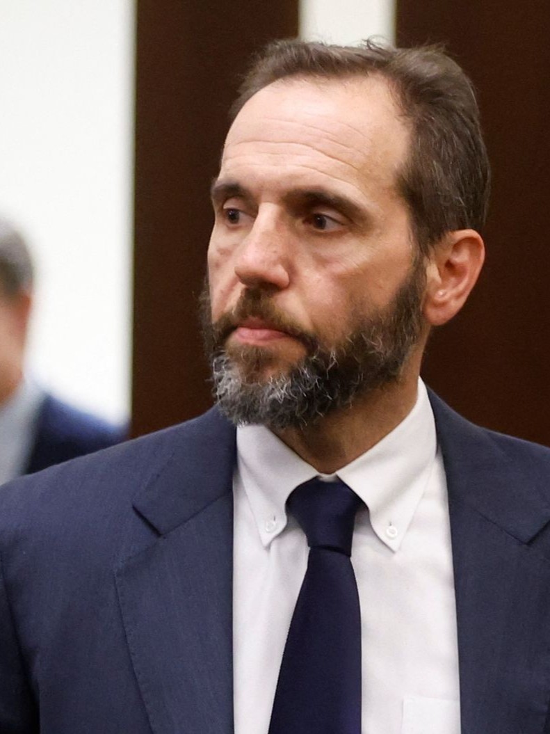 قاد التحقيقات ضد ترمب.. جاك سميث يطالب الكونجرس بجلسة استماع علنية 