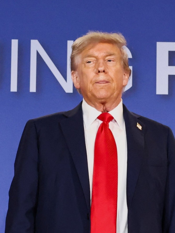 ترمب وبوتين يجريان مكالمة هاتفية.. والكرملين: أبلغناه بتغير موقفنا التفاوضي عاجل 