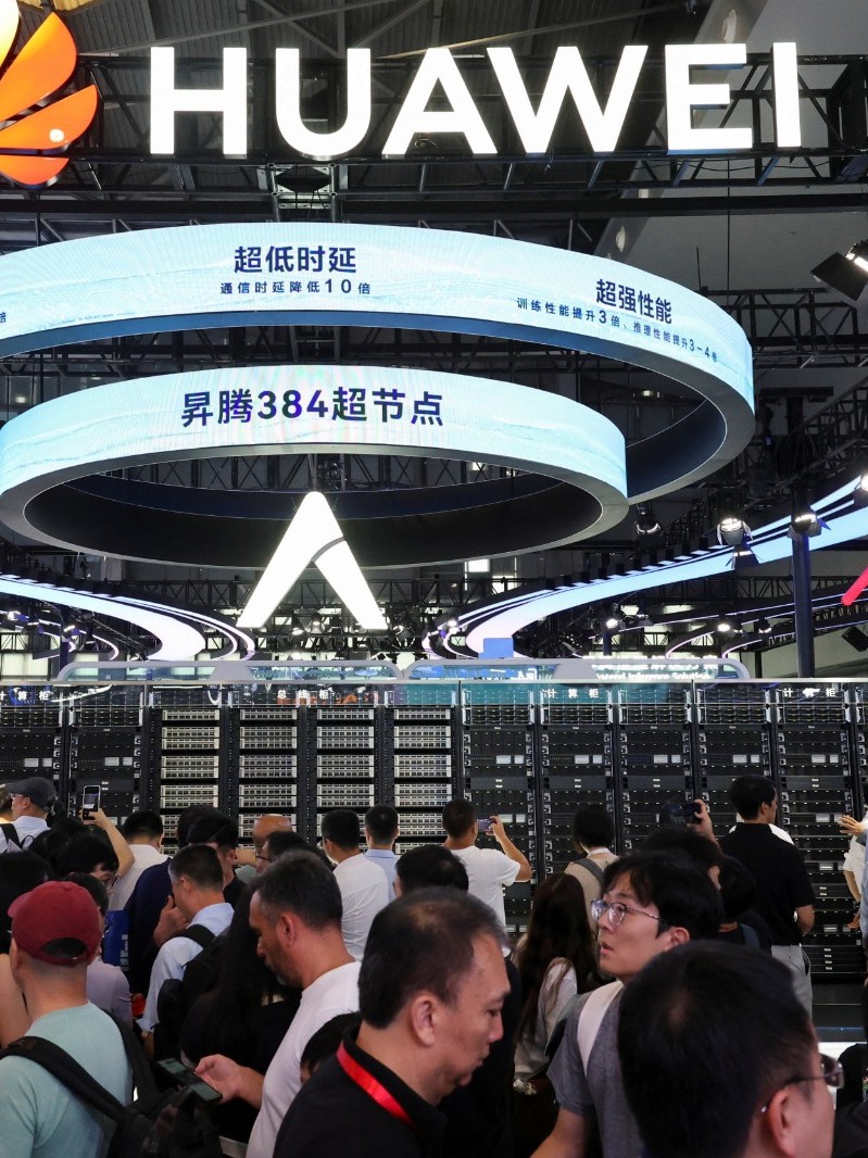 هواوي ترسخ مكانتها في سوق الذكاء الاصطناعي بوحدة متخصصة في النماذج الأساسية 
