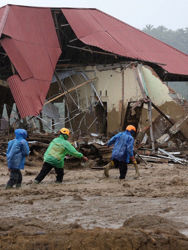 اضطرابات سياسية وكوارث مناخية تعمّق أزمات تايلندا وإندونيسيا 