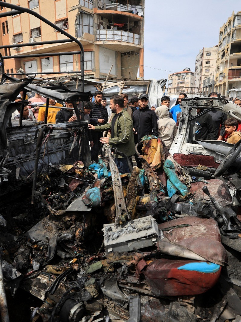 "نزع السلاح" أو "عودة الحرب".. لقاءات القاهرة تضع "حماس" أمام "خيارات معقدة" في غزة عاجل 