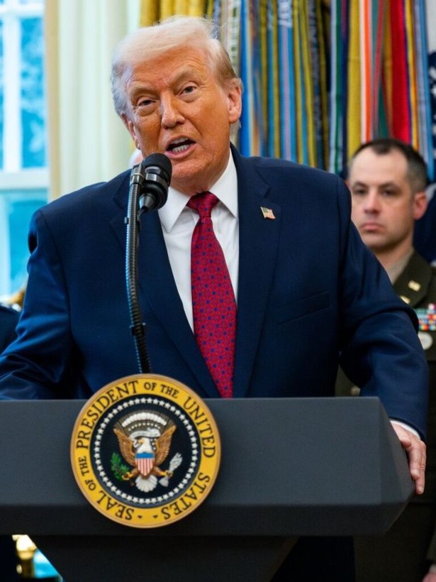 ترمب: لا أستبعد حرباً مع فنزويلا.. وسنصادر المزيد من ناقلات النفط عاجل 