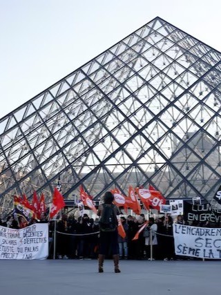 فرنسا.. متحف اللوفر يغلق أبوابه بسبب إضراب الموظفين 