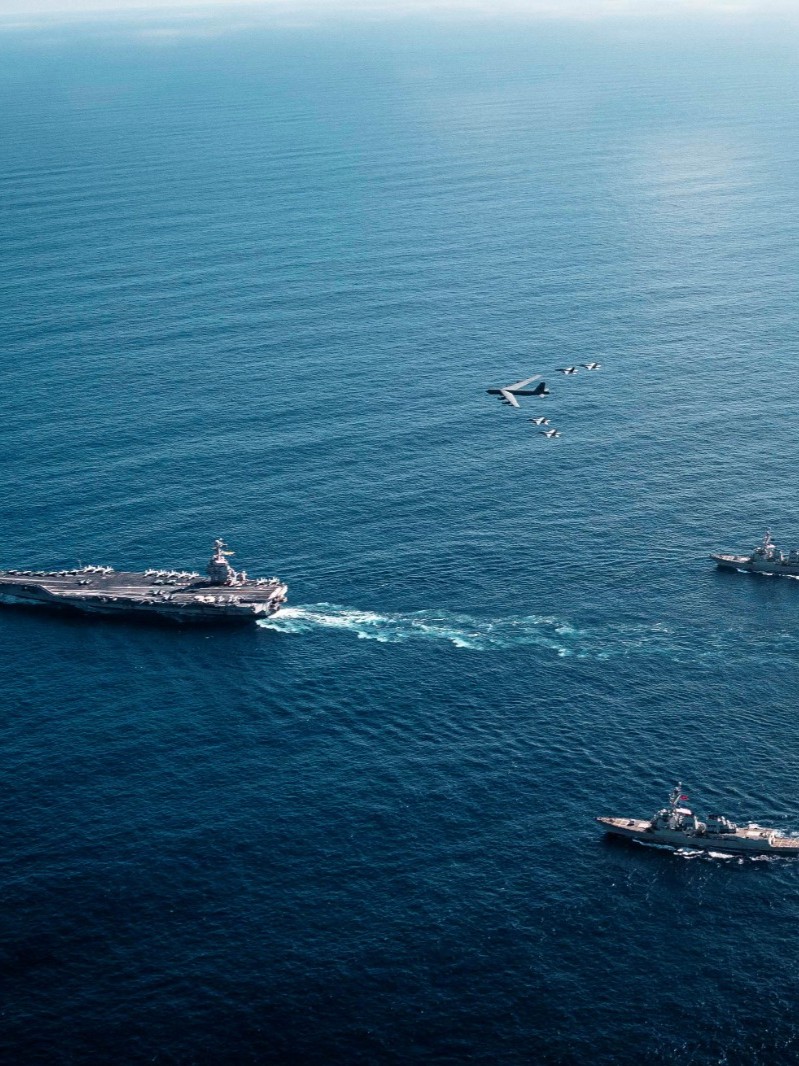 رغم التهديدات.. الحشد الأميركي في الكاريبي يقلص خيارات ترمب العسكرية أمام إيران 