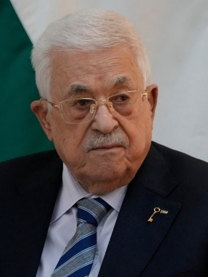 الرئيس الفلسطيني يجدد التزامه بإجراء إصلاحات قانونية ومالية وتعليمية 