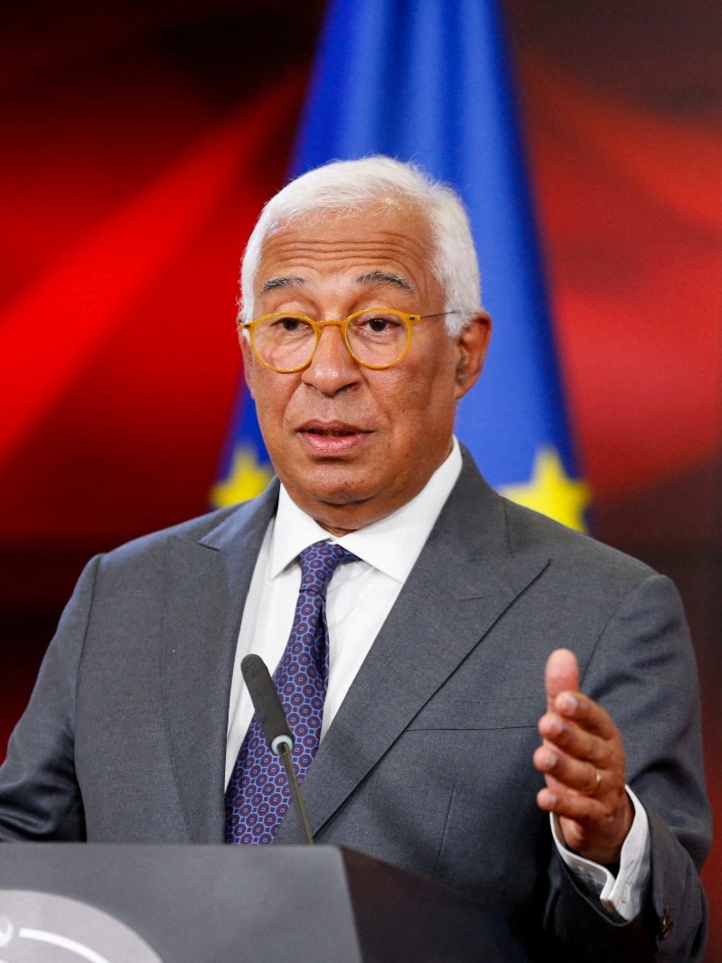 رئيس المجلس الأوروبي يعلن الموافقة على تقديم دعم بقيمة 90 مليار يورو لأوكرانيا 