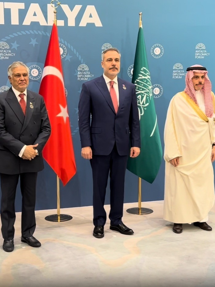 تطورات إيران على طاولة مباحثات سعودية مصرية تركية باكستانية في أنطاليا 