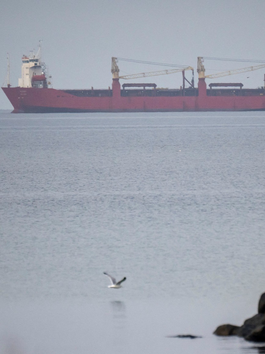 السويد تعترض سفينة روسية خاضعة للعقوبات قبالة سواحلها 