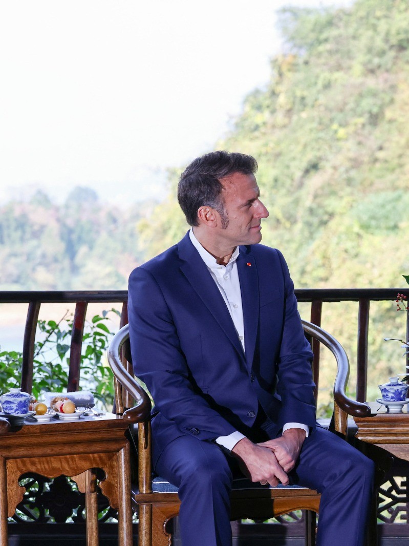 ماكرون يطالب أوروبا بـ"أجندة اقتصادية جديدة" ويحذر من "نزاع وخيم" مع الصين عاجل 