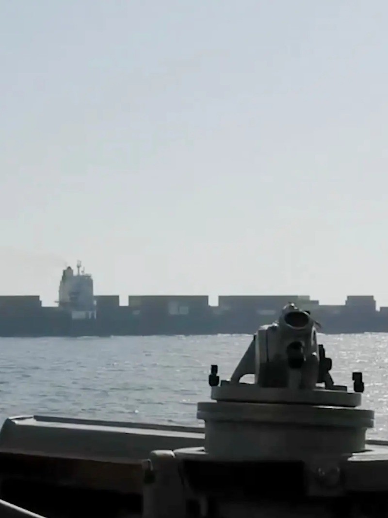 اتهامات متبادلة بين أميركا وإيران بشأن "خرق الهدنة" قبيل مفاوضات مرتقبة في إسلام آباد عاجل 