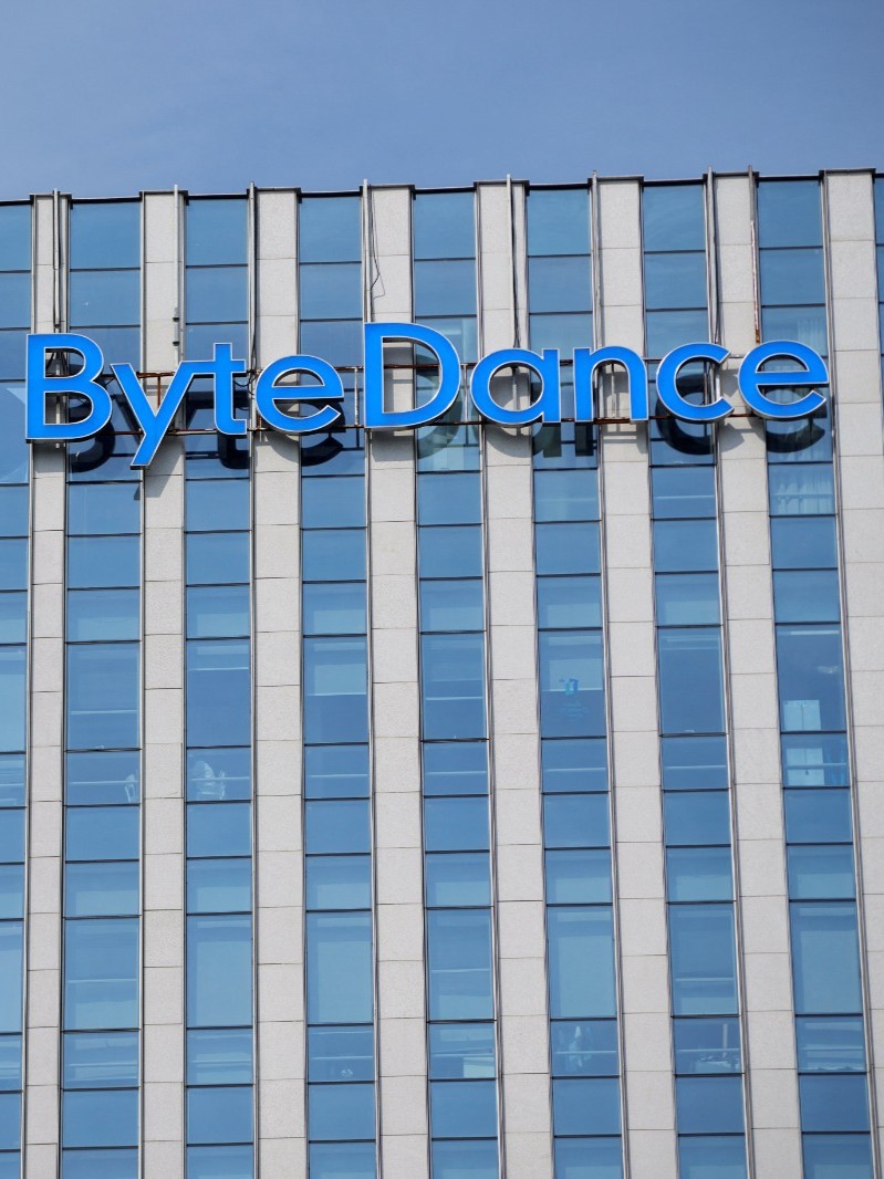 "بايت دانس" تطرح مساعداً صوتياً يستخدم الذكاء الاصطناعي بهاتف صيني 