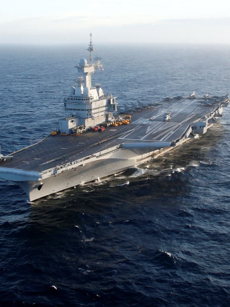 فرنسا تخطط لبناء حاملة طائرات "أكبر وأحدث" من "شارل ديجول" 