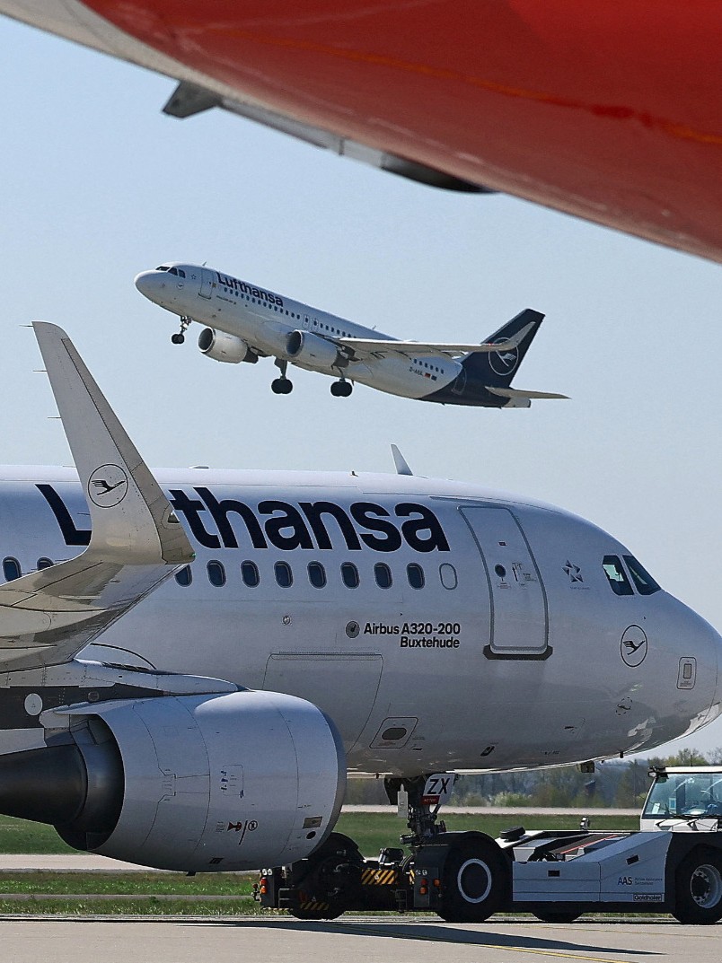 "لوفتهانزا" الألمانية تلغي 20 ألف رحلة جوية لتوفير وقود الطائرات 