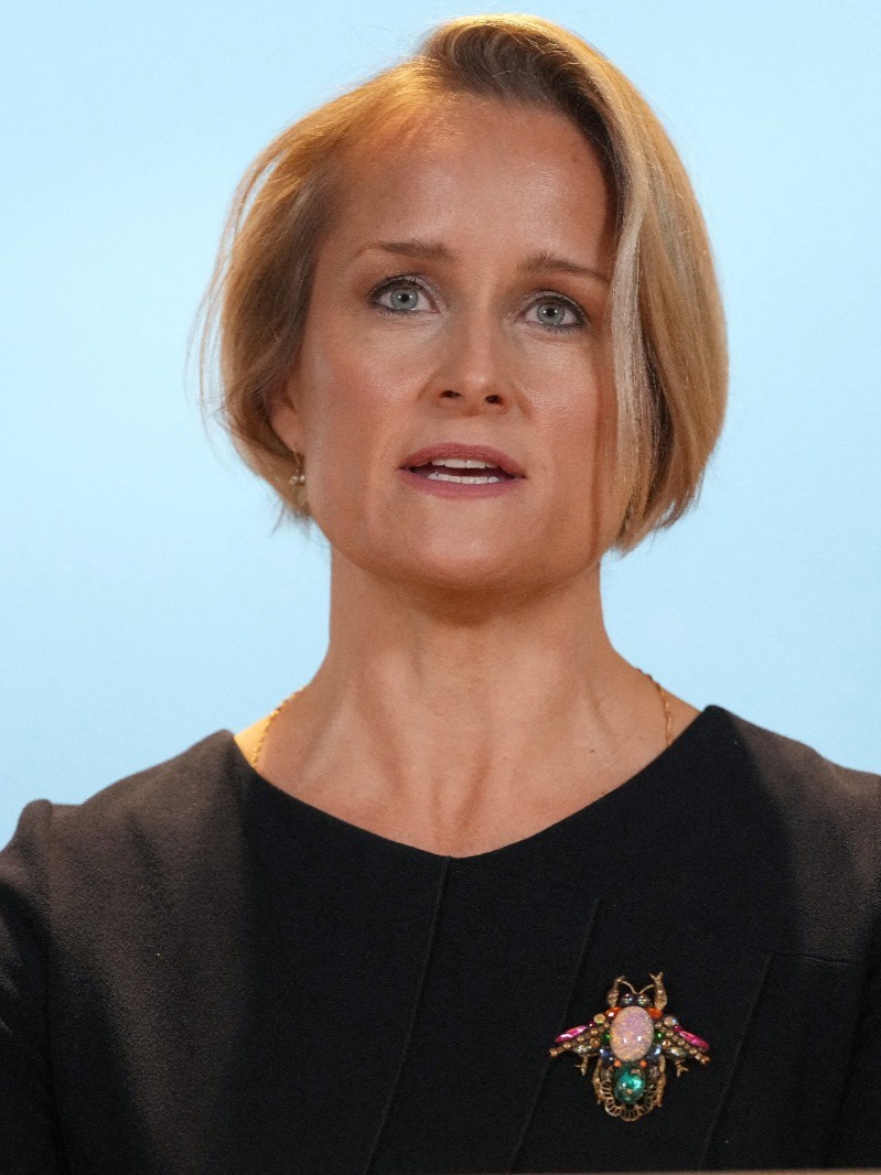 روسيا تعلن عن اتصال هاتفي "مطول" بين ناريشكين ورئيسة الاستخبارات البريطانية 