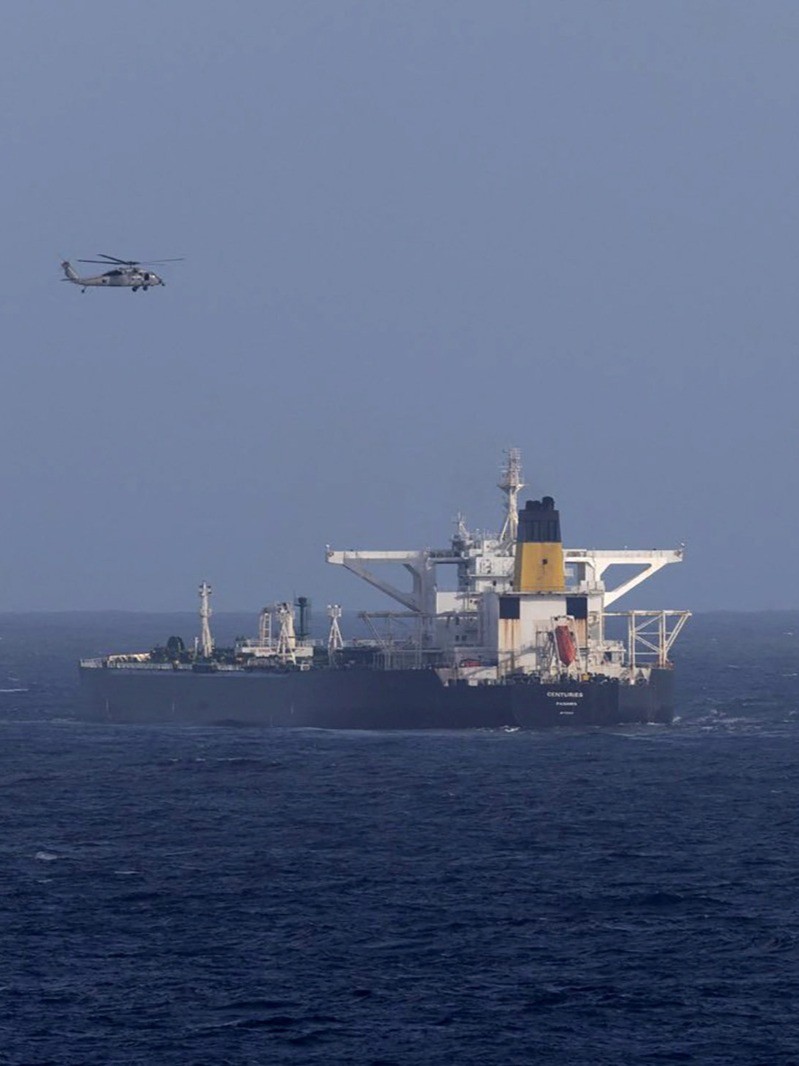 واشنطن تصعّد الضغوط على كاراكاس وتتوقع "انهيارها الاقتصادي" بنهاية يناير عاجل 