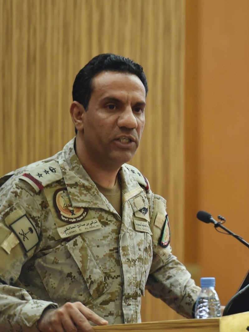 تحالف دعم الشرعية في اليمن يدعو المدنيين إلى إخلاء ميناء المكلا عاجل 