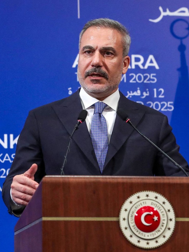 تركيا: أجرينا محادثات لإبرام اتفاق دفاعي مع السعودية وباكستان عاجل 