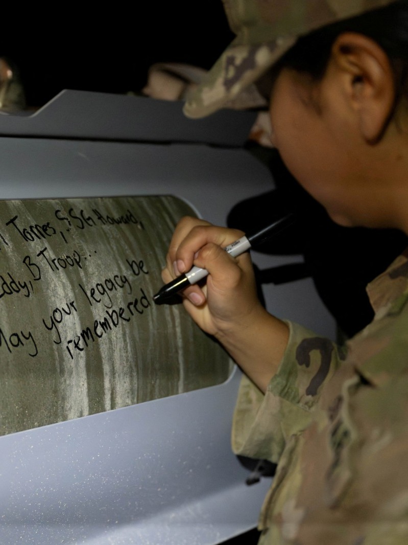 "سينتكوم": عملية "عين الصقر" قصفت 70 هدفاً لـ"داعش" وسط سوريا 