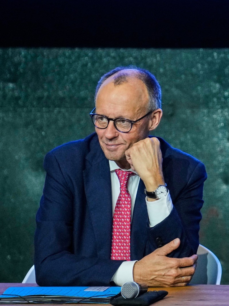 "غياب الدعم الفرنسي" يحبط تحركات ألمانيا بشأن أصول روسيا المجمدة 