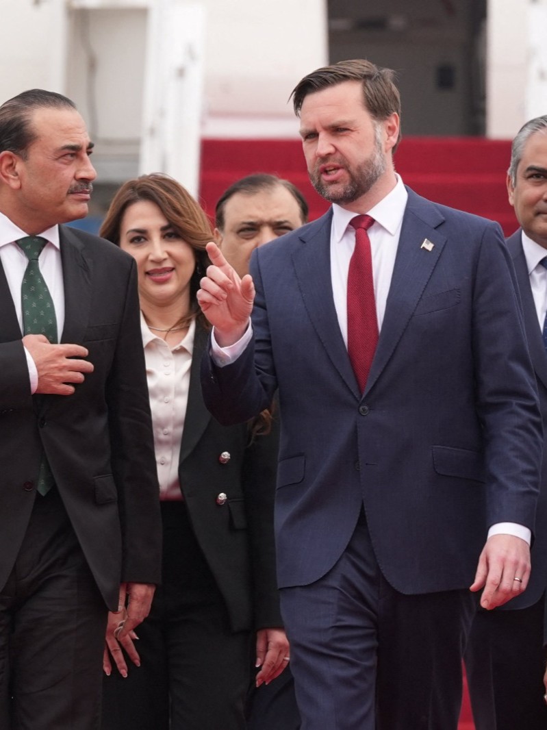 "النقد مقابل اليورانيوم".. واشنطن تعرض الإفراج عن 20 مليار دولار من أموال إيران عاجل 