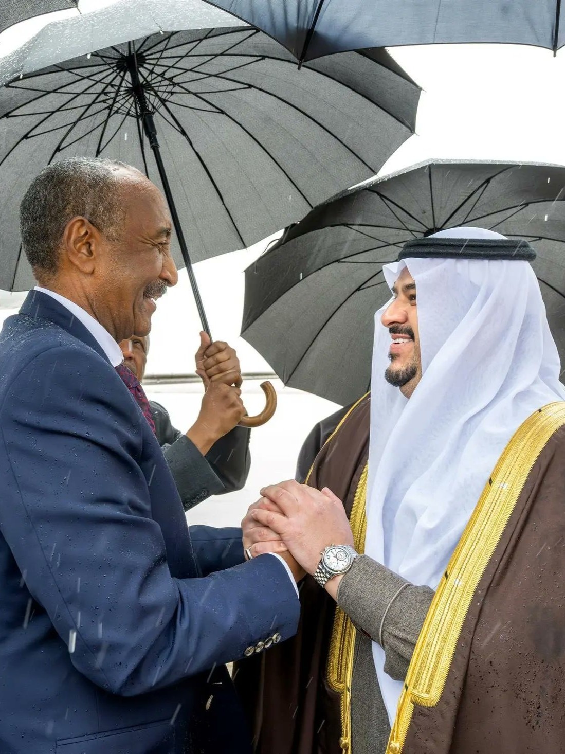 البرهان يصل إلى العاصمة السعودية الرياض 