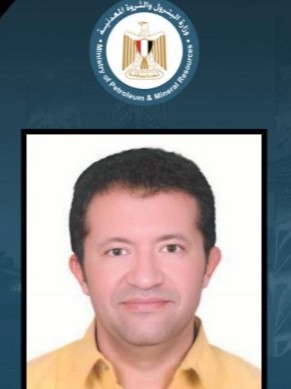 مصر.. وزارة البترول تنعي مهندساً توفي إثر شظايا اعتراضية في الإمارات 