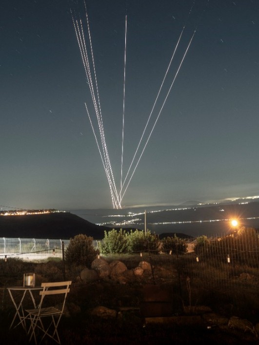 إيران تدافع عن "البرنامج الباليستي" وتضارب بشأن "مناورات صاروخية" عاجل 