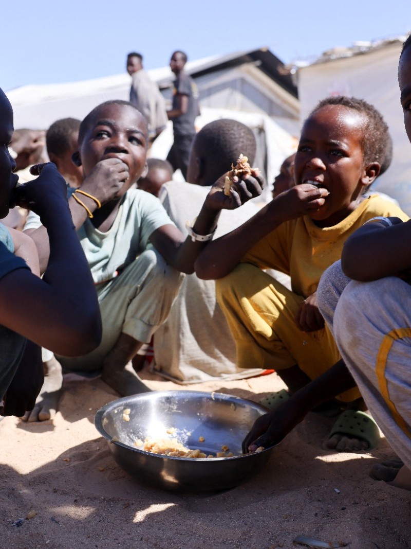 وزير الصحة السوداني لـ"الشرق": 70% من المؤسسات الصحية عادت للخدمة رغم التحديات 