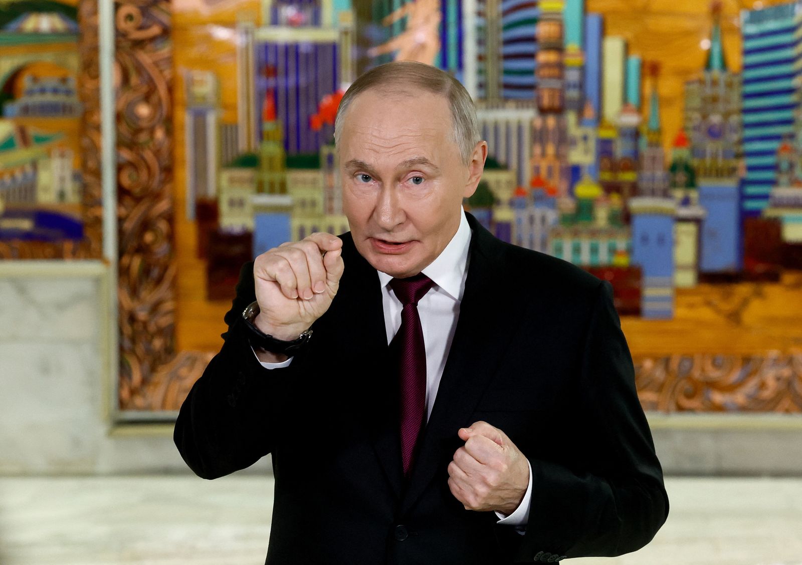 Russian President Vladimir Putin speaks with journalists as he attends the VTB Investment Forum 'Russia Calling!' in Moscow, Russia, December 2, 2025. Sergei Ilnitsky/Pool via REUTERS