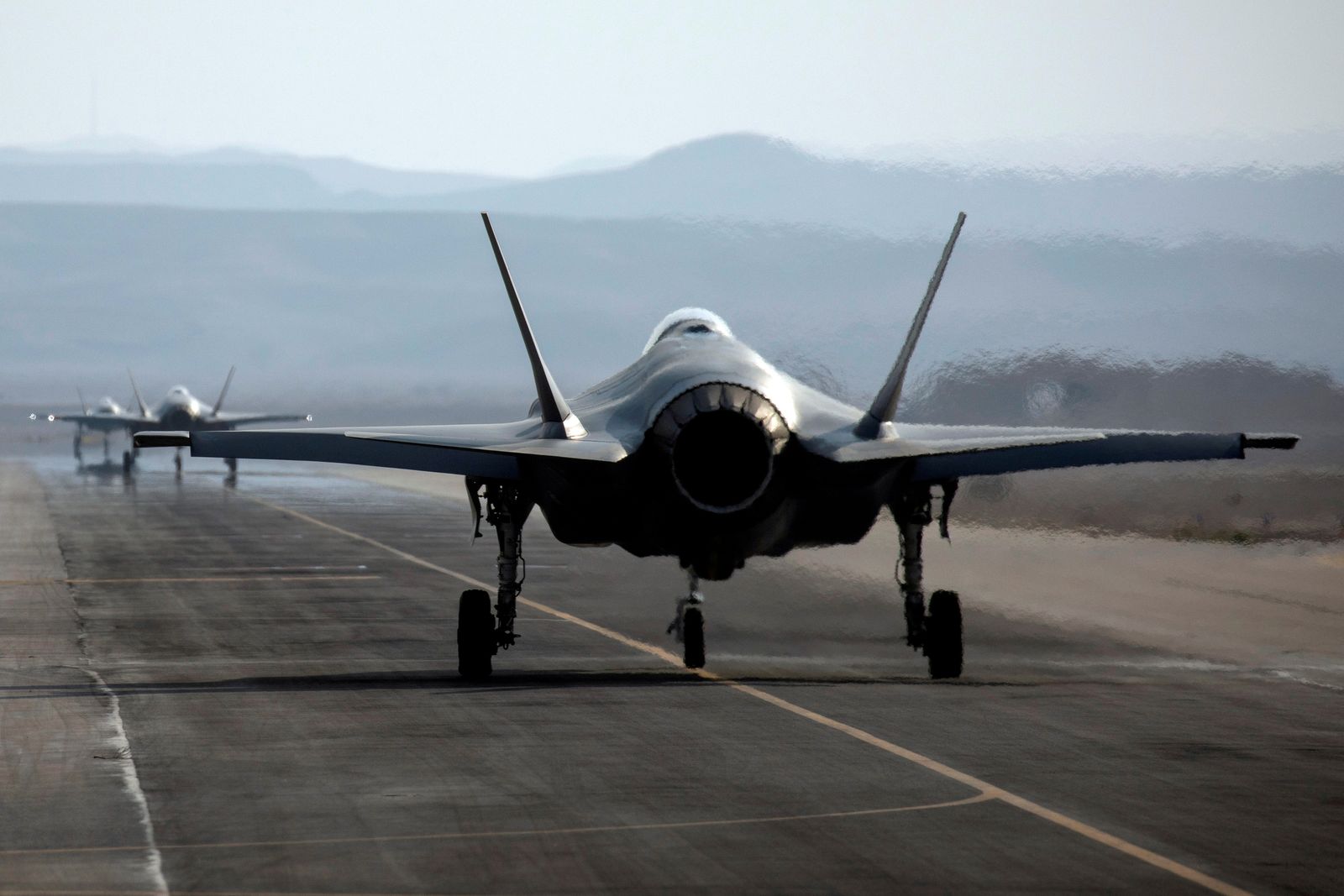 طائرة من طراز F35 على مدرج قاعدة عوفدا الجوية جنوب إسرائيل- 11 أكتوبر 2020