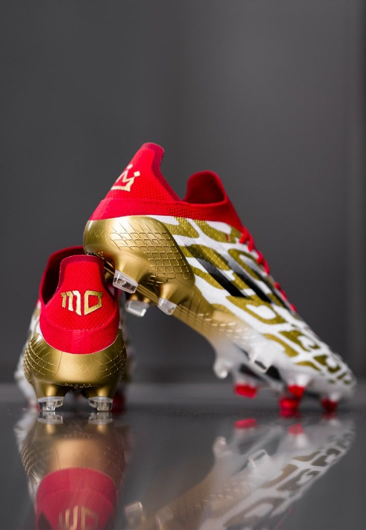 حذاء أديداس الجديد الذي يحمل توقيع محمد صلاح - soccerbible.com