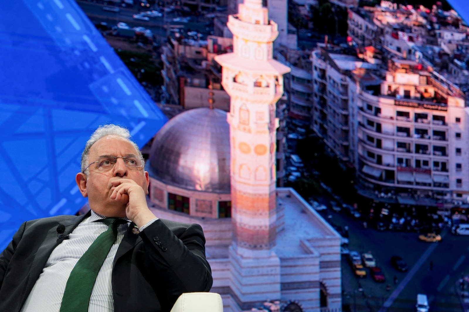 وزير المالية السوري محمد يسر برنية يشارك في جلسة 