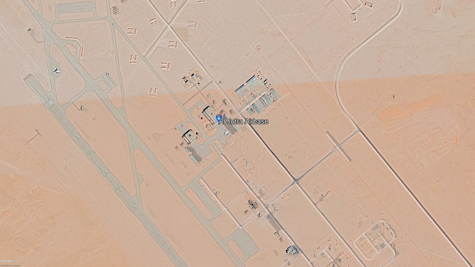 قاعدة الجفرة الجوية وسط ليبيا. -  Google Earth