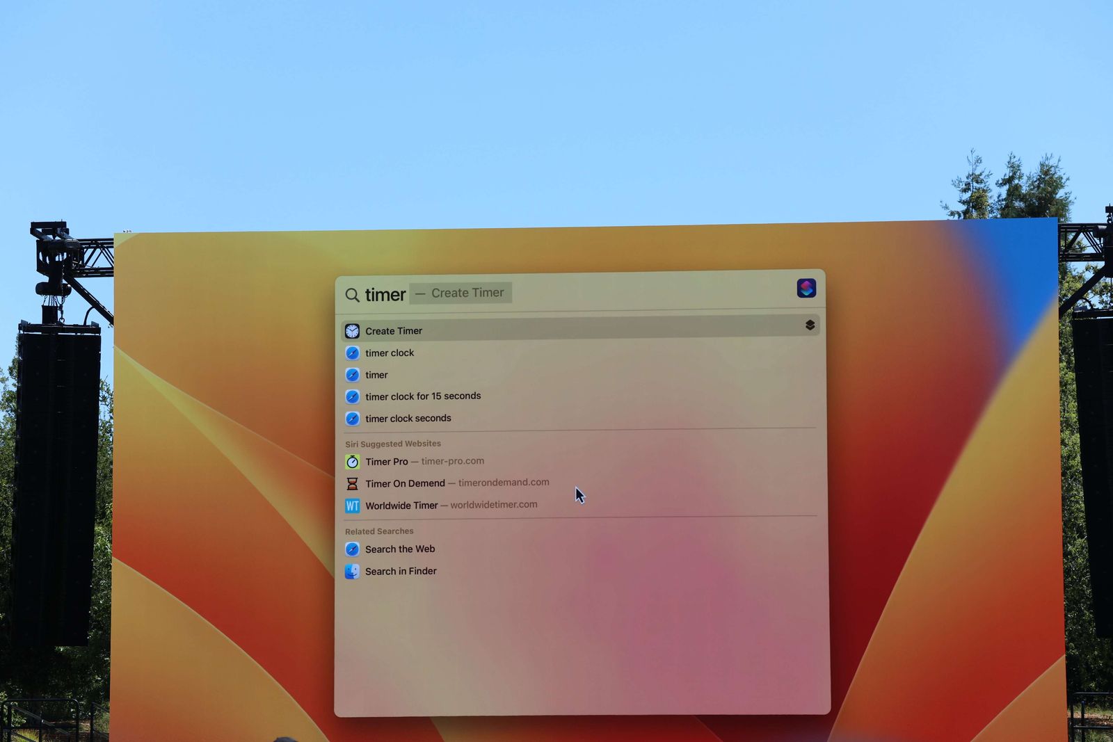 ميزة مربع البحث Spotlight على أنظمة iOS 16 وiPadOS 16 وmacOS Ventura - Apple