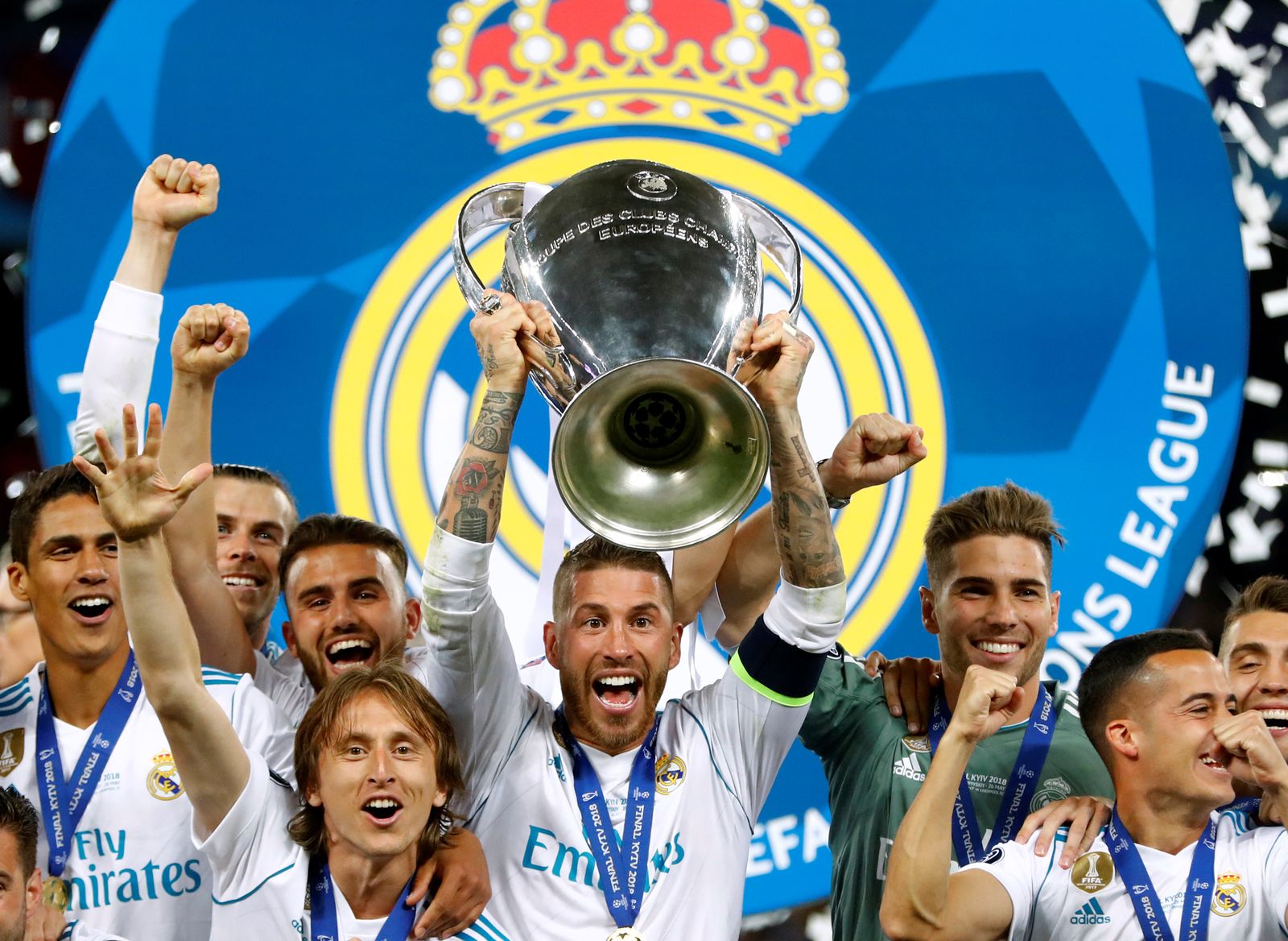 سيرخيو راموس يرفع كأس دوري أبطال أوروبا عام 2018 - REUTERS