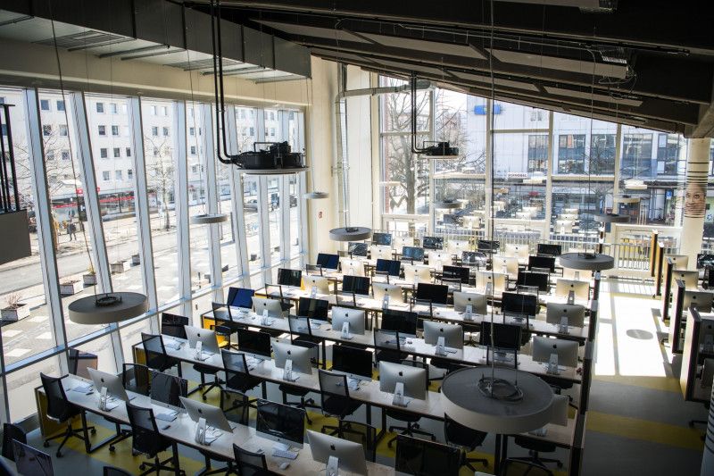   مدرسة البرمجة الجديدة تهدف إلى انتساب 600 تلميذ مع حلول نهاية العام المقبل - Bloomberg