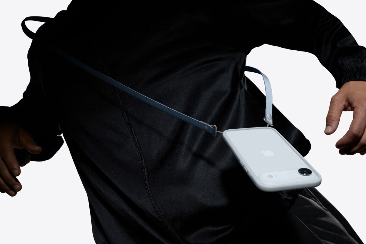 حزام أبل الجديد لحمل هواتف آيفون 17