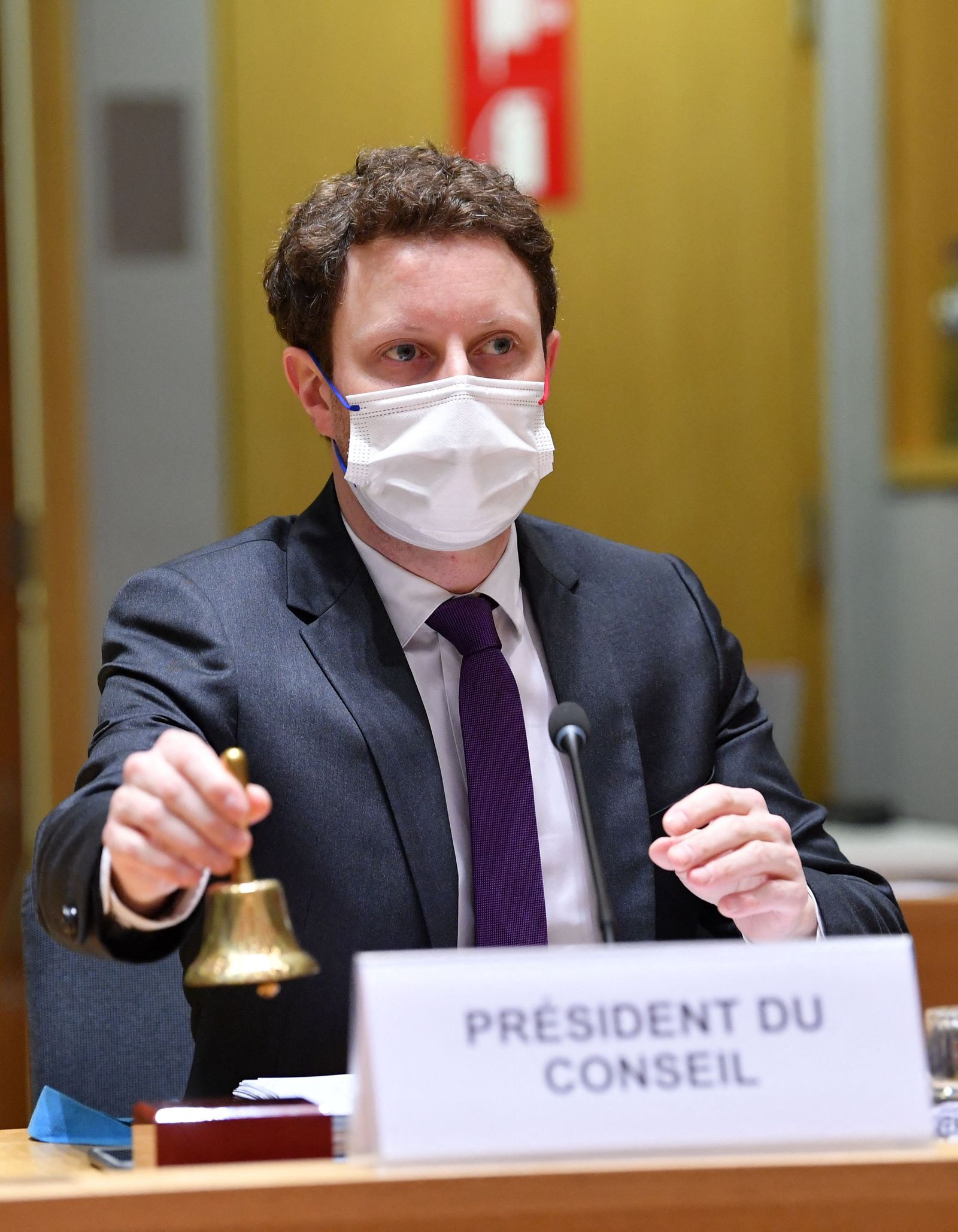 وزير الدولة الفرنسي للشؤون الأوروبية، كليمان بون يترأس اجتماع مجلس الشؤون العامة بالاتحاد الأوروبي في بروكسل - 22 فبراير 2022 - AFP