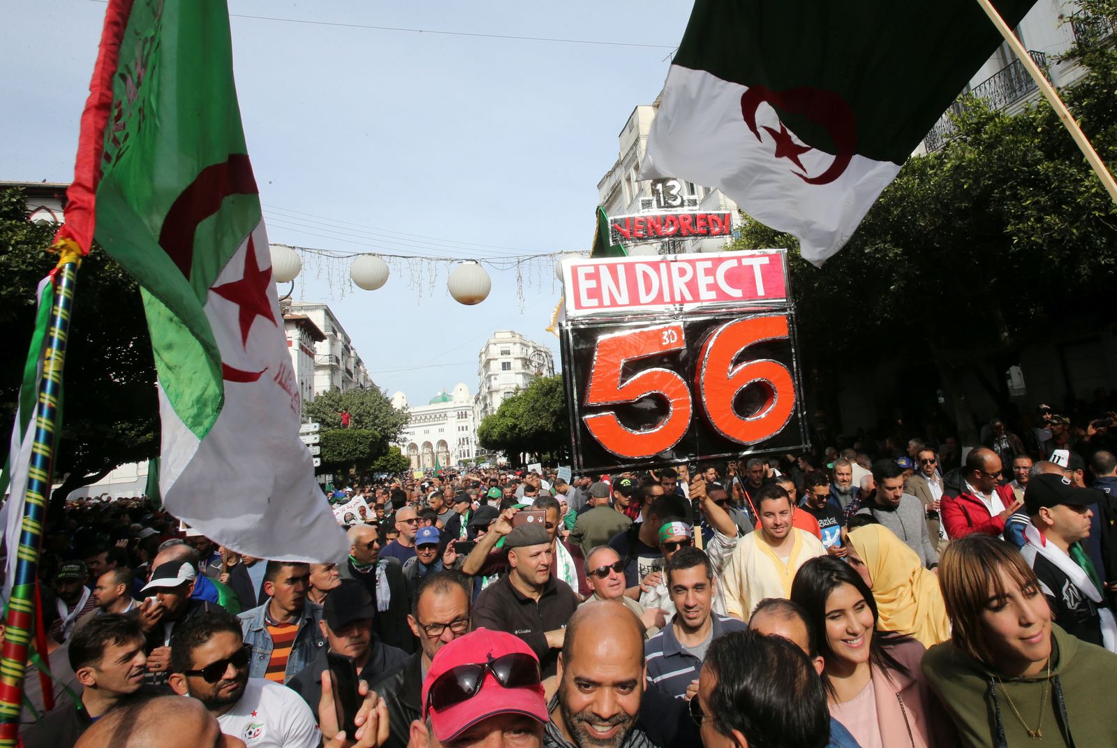 تظاهرات في العاصمة الجزائر مطالبة بإصلاحات سياسية - 13 مارس 2020 - REUTERS