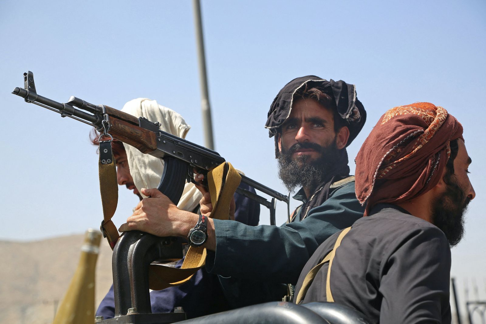 عناصر من حركة طالبان في العاصمة الأفغانية كابل، 16 أغسطس 2021 - AFP