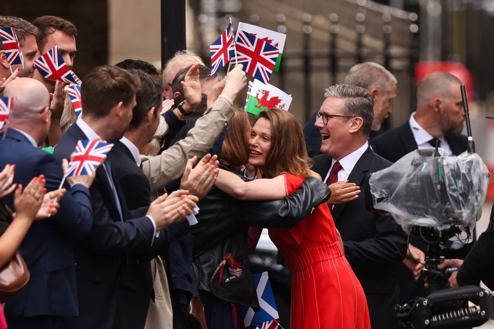 Keir Starmer, UK prime minister, and Victoria Starmer, his wife, greet supporters in Downing Street in London, UK, on Friday, July 5, 2024. Keir Starmer�s Labour Party won the UK general election and is on course for a huge parliamentary majority with votes still being counted, a result that upends British politics after Rishi Sunak�s Conservatives imploded. Photographer: Hollie Adams/Bloomberg