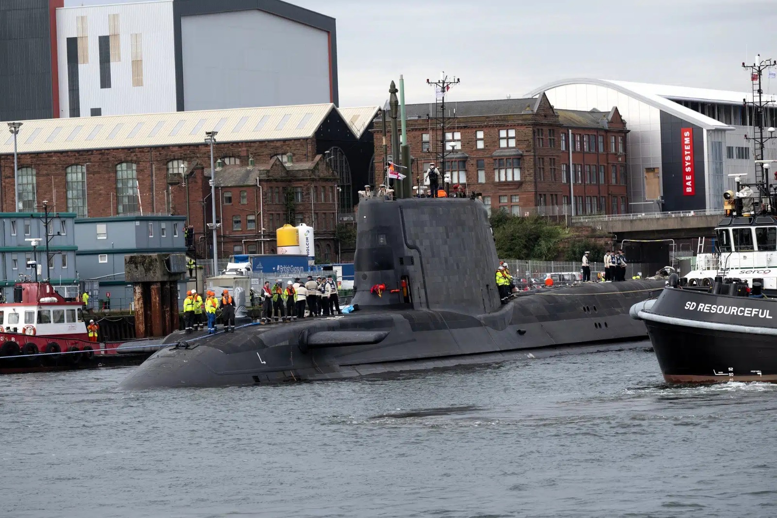 HMS Agamemnon.. بدء اختبار أحدث غواصات بريطانيا النووية الهجومية
