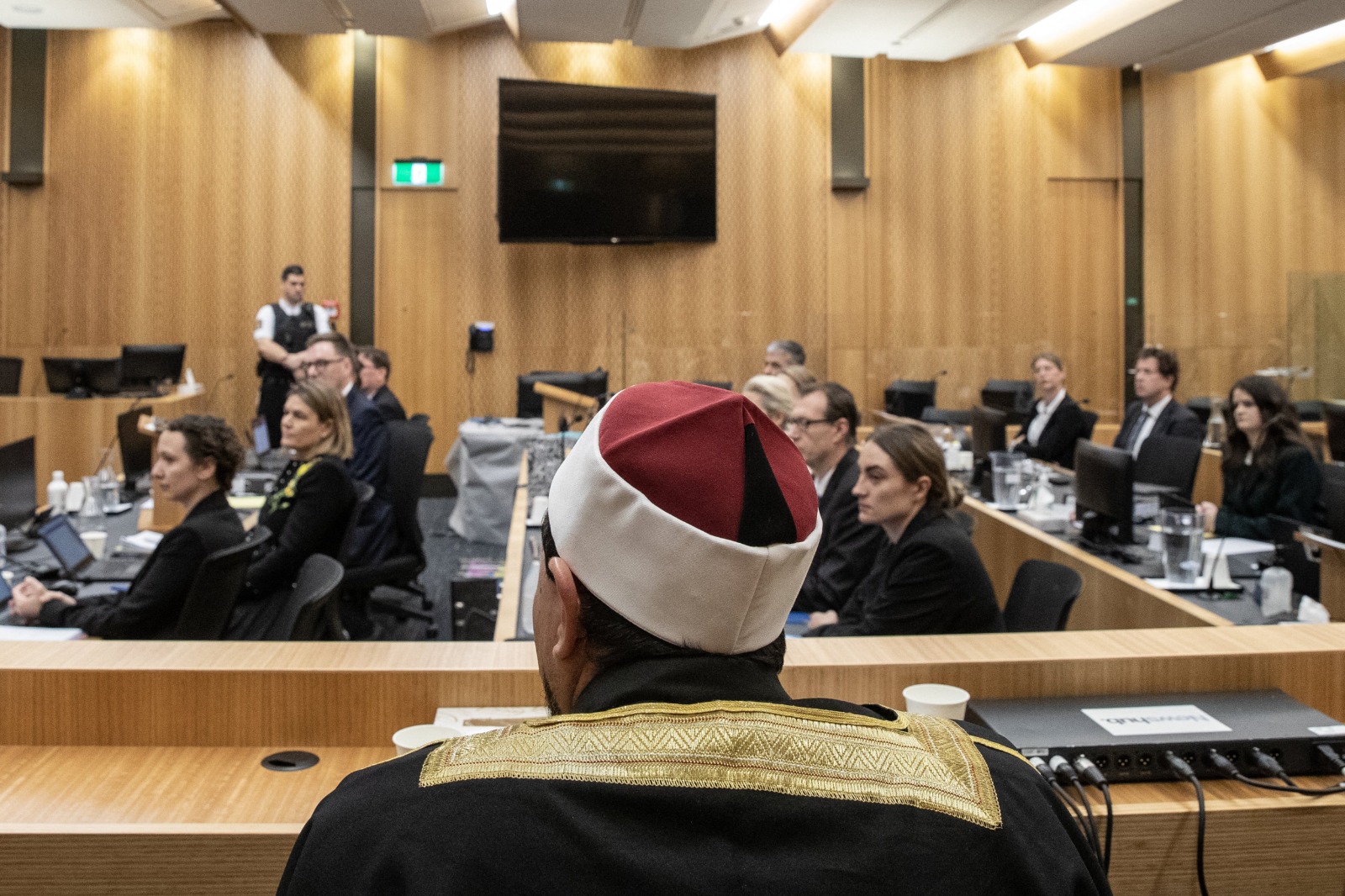 إمام مسجد النور يراقب التدابير الرامية إلى بدء التحقيق في مذبحة كرايستشيرش عام 2019. نيوزيلندا 24 أكتوبر 2023.