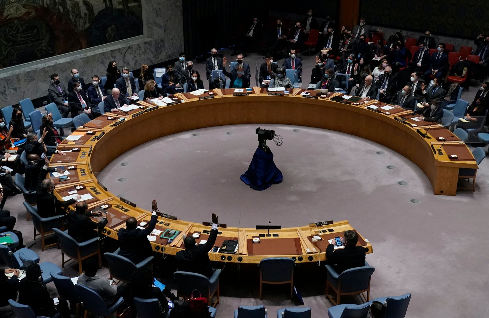 جانب من جلسة مجلس الأمن الدولي للتصويت على مشروع قرار يدين الغزو الروسي لأوكرانيا ويدعو موسكو إلى سحب قواتها، نيويورك 25 فبراير 2022 - AFP