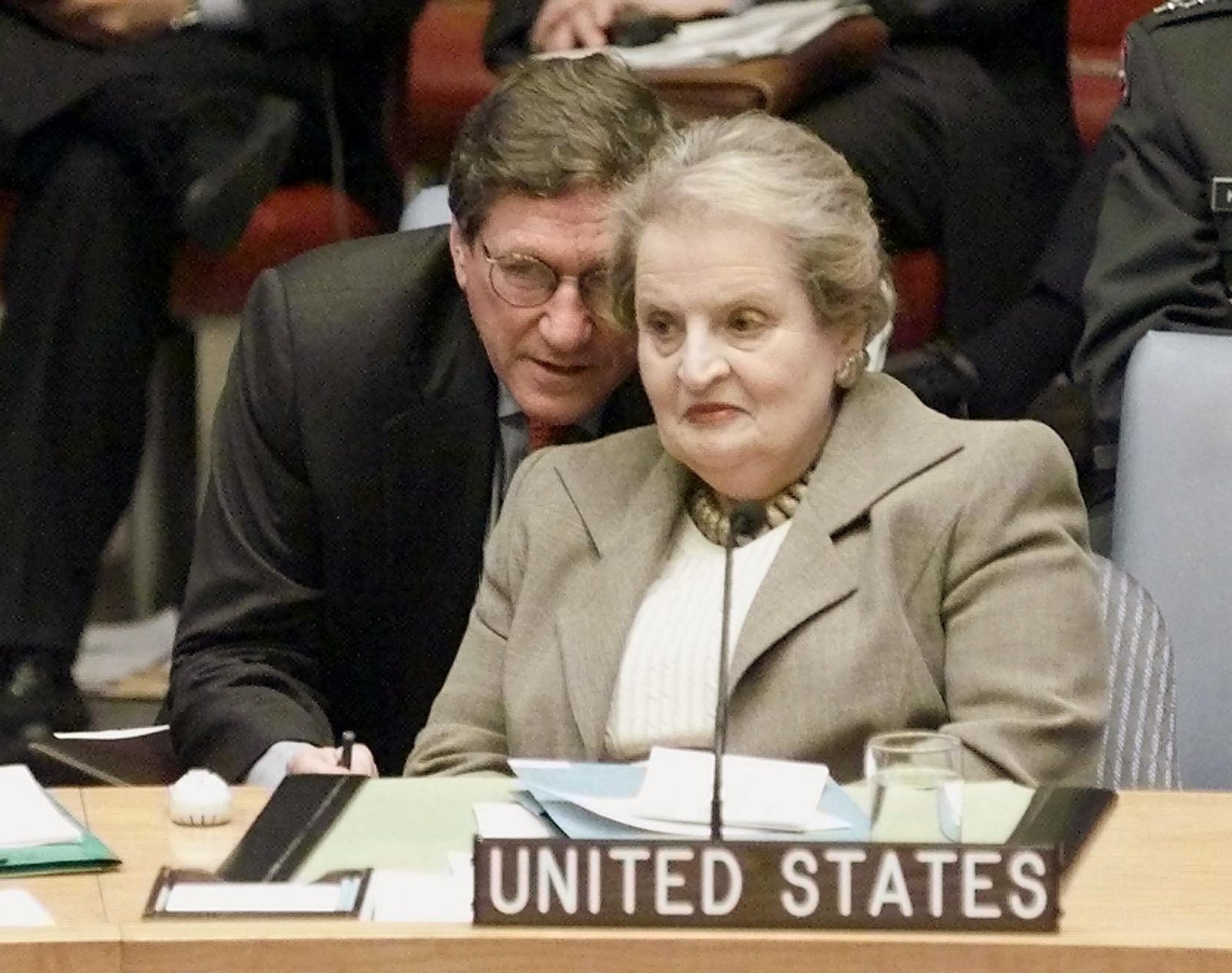 (FILES)This September 24, 1999 file photo shows then US Representative to the United Nations Richard Holbrooke (L) conferring with US Secretary of State Madeleine Albright (R) during a UN Security Council meeting on Small Arms at UN headquarters in New York. - Madeleine Albright, the first female US secretary of state and one of the most influential stateswomen of her generation, has died of cancer at age 84, her family announced Wednesday. (Photo by MATT CAMPBELL / AFP) - AFP
